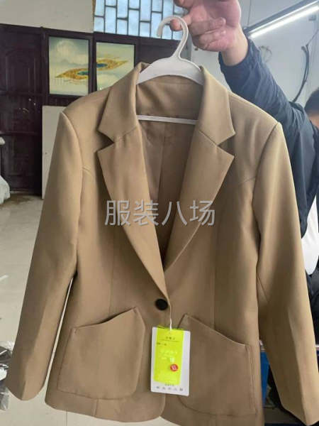 許昌回收庫(kù)存布料，服裝尾貨，箱包鞋帽-第3張圖片