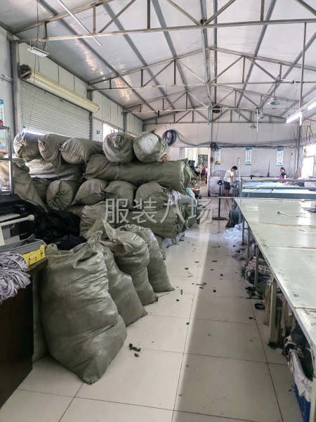 承接各类裤子，围裙，罩衣，枕芯，枕套的清加工-第2张图片
