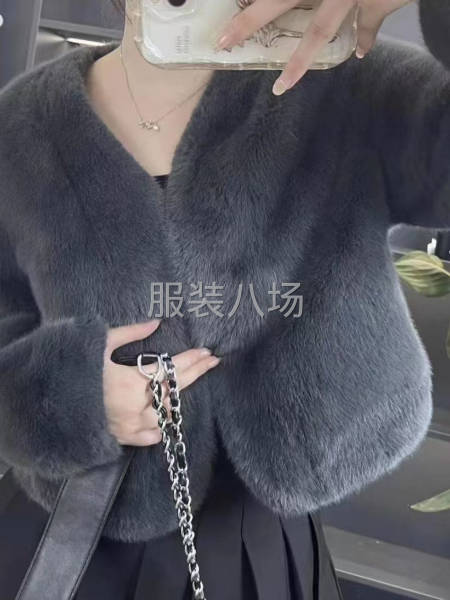 "时尚无界，清仓特惠！服装厂直供，品质保证，限时疯抢！貂绒服-第6张图片