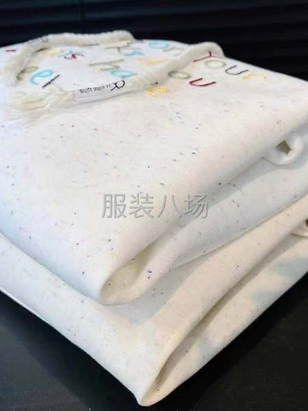 设计师在找的彩点卫衣-第3张图片