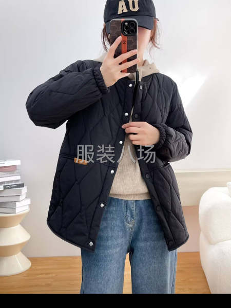 款式简单三合一棉衣需要马上上手，的工厂联系，结账爽快-第2张图片
