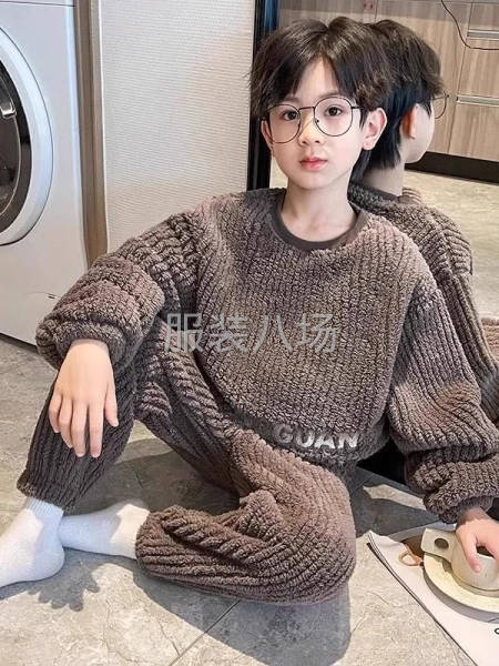 找专业做绒加工厂，款式简单，要求出货快，质量好，毛货勿扰-第2张图片