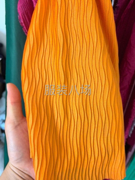 专业服装压褶厂，山东地区规模最大压褶厂，出货快保质保量-第3张图片