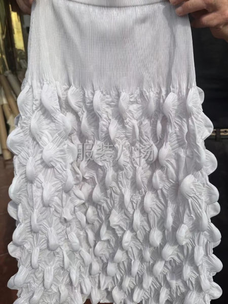 专业服装压褶厂，山东地区规模最大压褶厂，出货快保质保量-第2张图片