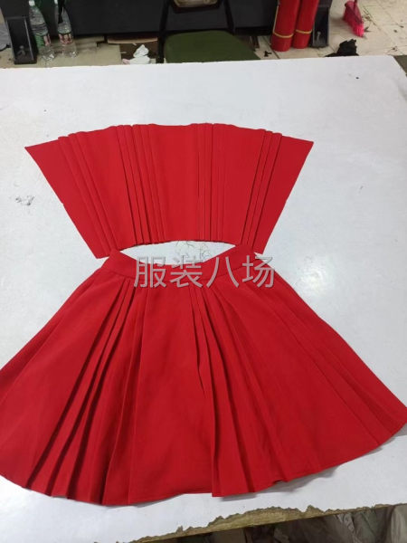 专业服装压褶厂，质量服务请放心，-第1张图片