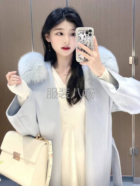 廠家羊絨大衣 特價(jià)批發(fā) 款式多多 一件也是批發(fā)價(jià)-第2張圖片