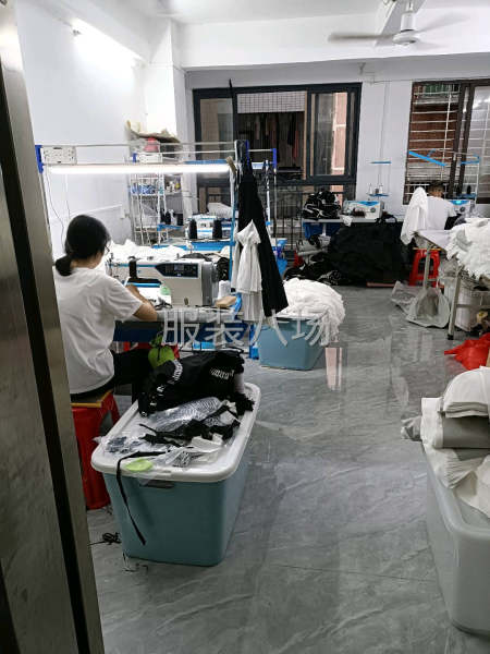 承接包工包料半精品女裝，動漫服裝-第1張圖片