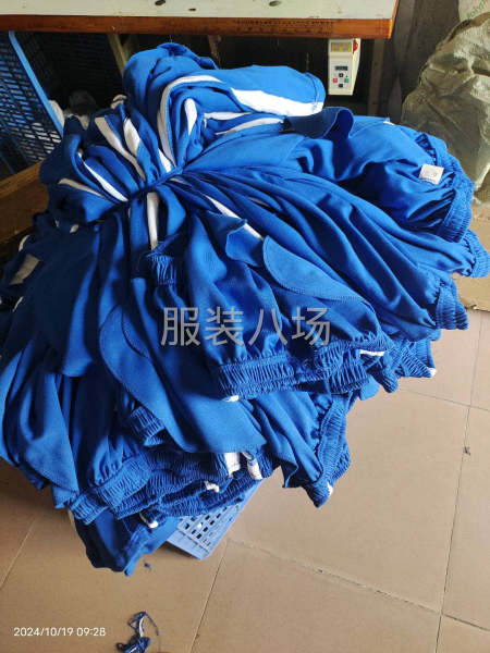 校服，针织类的卫衣外套都可以-第3张图片