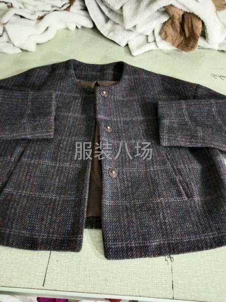 本厂包裁包做，从裁剪到成品，，诚寻长期合作档口，目前生产的衣-第2张图片