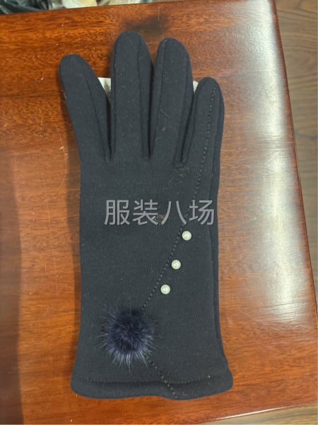有一个定单手套，包工包料，需要按照原样做-第1张图片