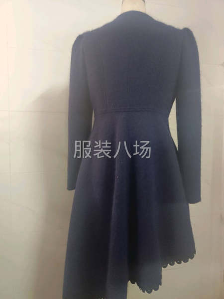 呢子中长款外套-第4张图片