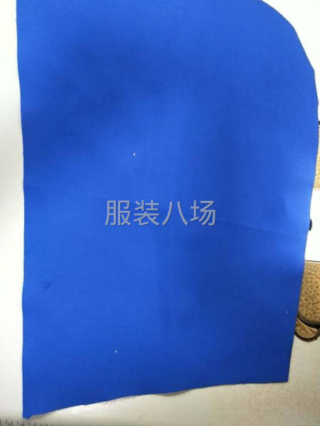 夫妻俩接裁片-第1张图片