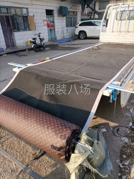 三輪車蓬雨簾裁剪電剪刀下料都是直線-第1張圖片