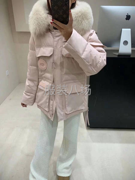 皮草 羽绒服 羊绒大衣厂家批发 一件也是批发价 支持退换-第5张图片