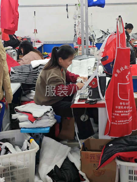 曲周县主赐芳芳服饰有限公司常年招缝纫工 源头厂家工资待遇高-第1张图片