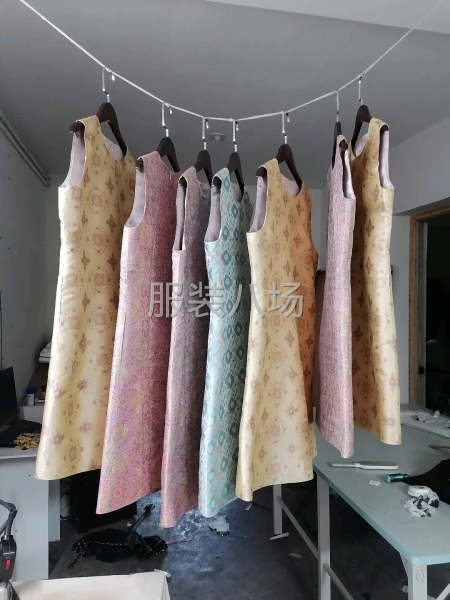 承接女装时装中高端女装小单样衣-第5张图片