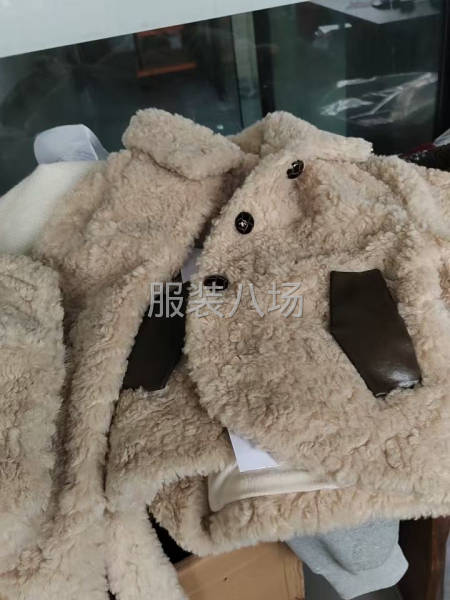 长期有款外发寻求一个长期工厂-第1张图片
