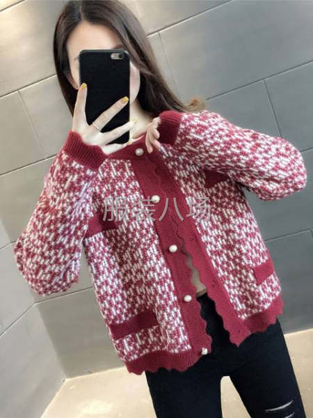 厚款开衫毛衣多款靓货女士-第4张图片