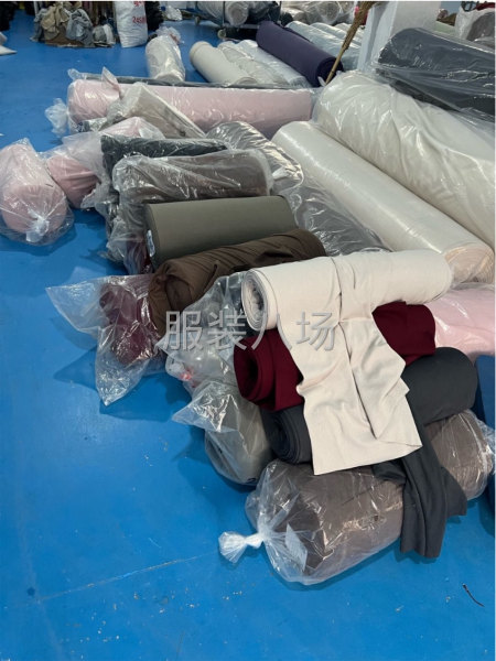 承接服装裁缝包一体-第1张图片
