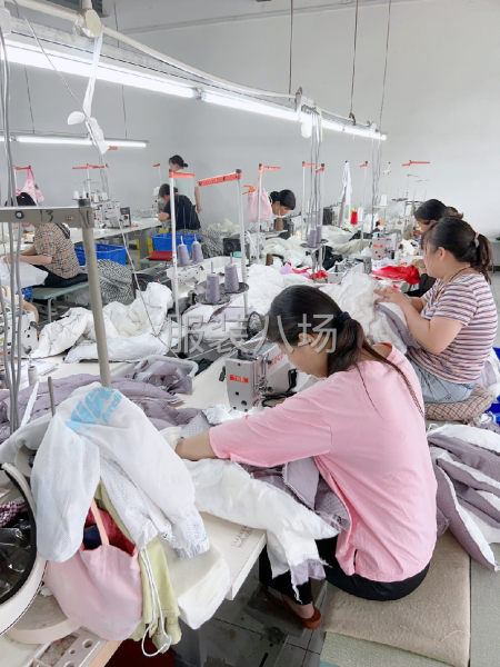 要求精通双面呢和羽绒服样衣带组管理-第1张图片
