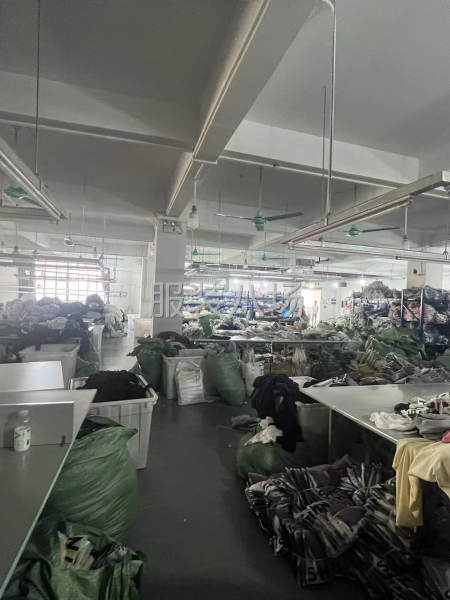 少有自带厨房的制衣厂-第3张图片
