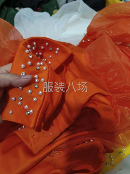 承接各种手工订扣，订链条，重工钉珠。-第4张图片