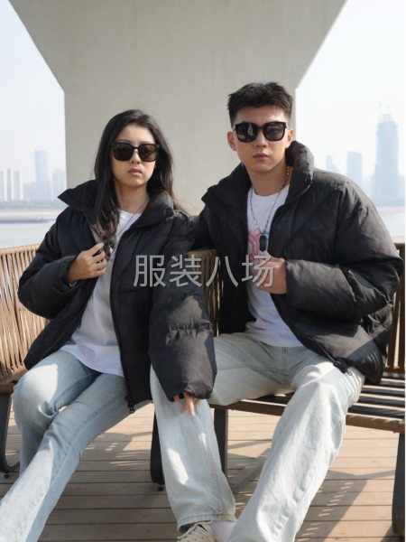 设计师款羽绒服-第2张图片