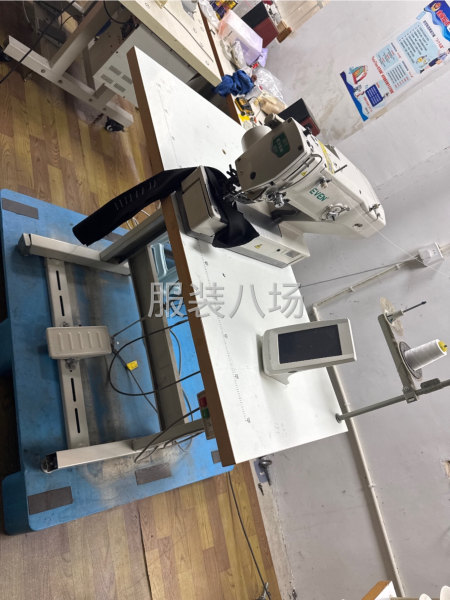 依文这是一台99新的1790电脑平头锁眼机，工厂里就做了一批-第4张图片