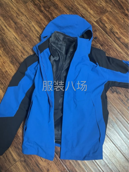 活里活套沖鋒衣，有印字logo-第1張圖片