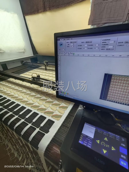 激光切割，激光定位切割（服装，背包，玩具..）
承接各种服饰-第6张图片