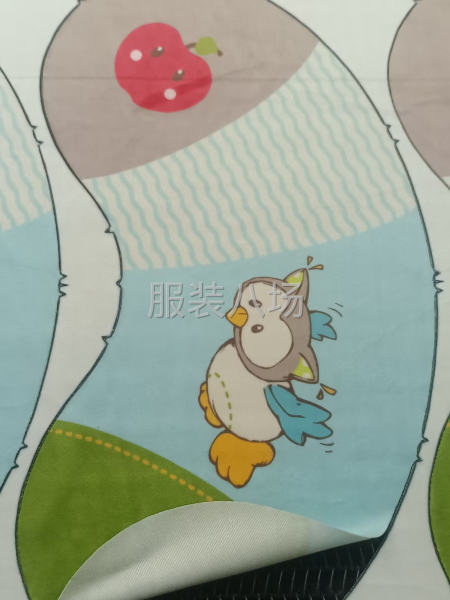 激光切割，激光定位切割（服装，背包，玩具..）
承接各种服饰-第9张图片