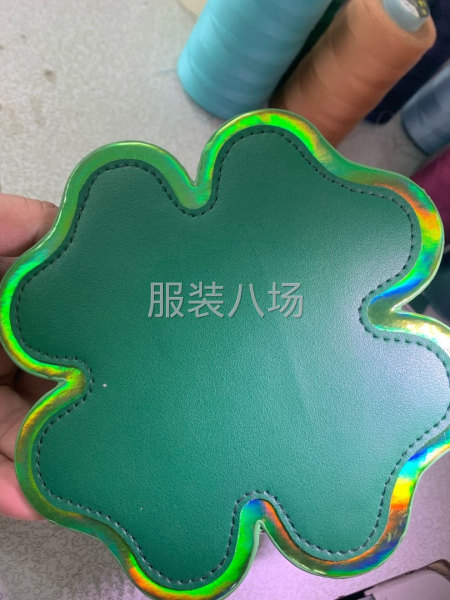 專注生產各類箱包 首飾盒 行李牌 護照本 造型包 拉鏈-第7張圖片