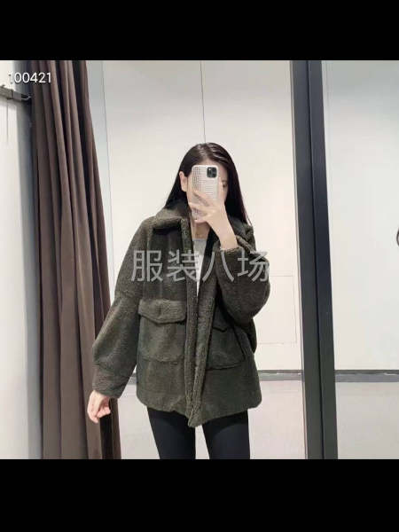 一批毛毛衣低价处理，尺码齐全，做工好-第1张图片