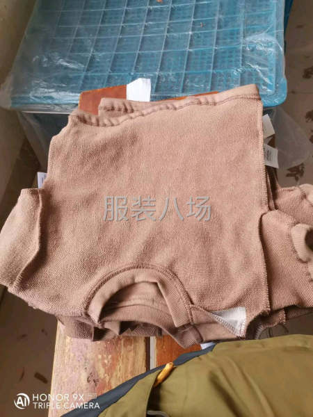 干服装二十多年了我样样会-第1张图片