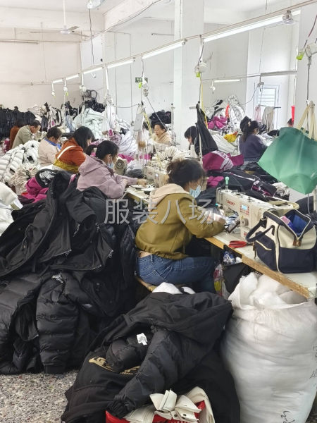 主要生产羽绒服，夹克外套，上衣，衬衣，裤子-第1张图片