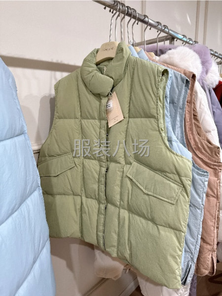 90白鸭马甲羽绒服-第4张图片