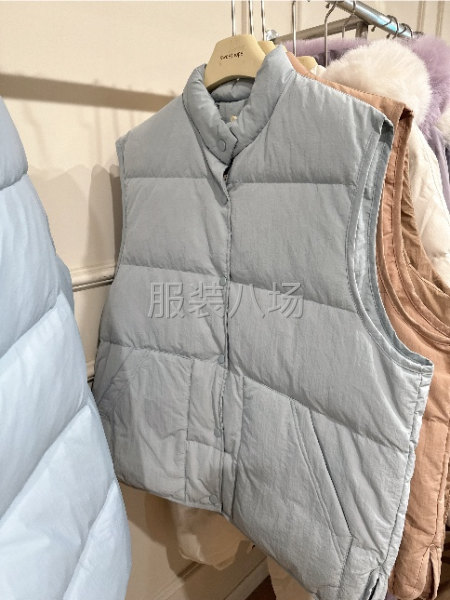 90白鸭马甲羽绒服-第5张图片