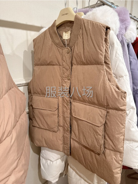 90白鸭马甲羽绒服-第6张图片