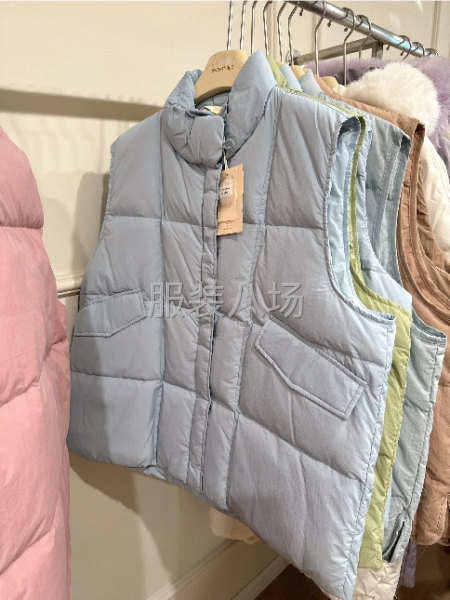 90白鸭马甲羽绒服-第3张图片