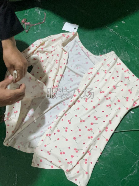 本厂有货长期外发 单款2000到1万套 根据工厂规模派发-第2张图片