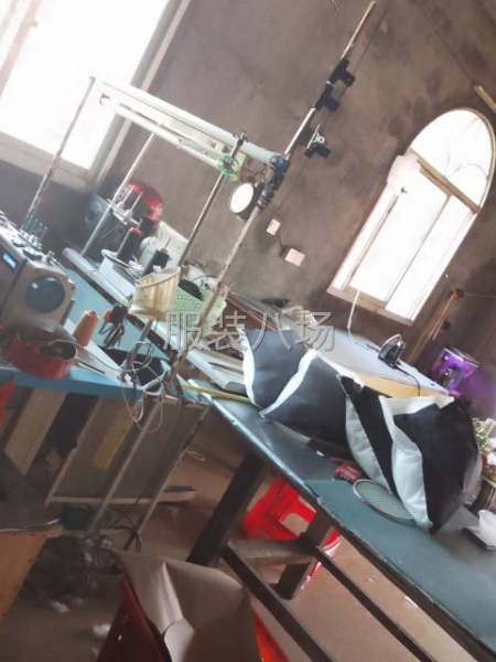 找货，专业做样衣，销售样，棉衣，夹克，塞棉，拍拍棉，为主-第1张图片