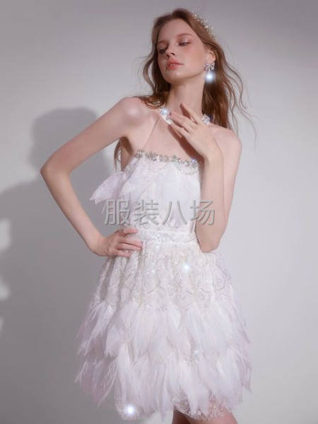 承接各类时尚轻奢女装，大小单均可，有图有样都可打版-第9张图片