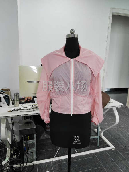专业做工装服，连体服  冲锋衣外套-第1张图片