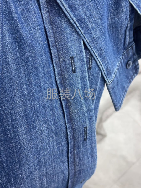 整件车位四名-第2张图片