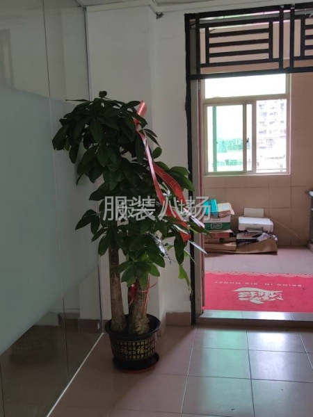 空厂房出租，房租实惠，光线明亮，有办公室，有意者电话联系-第1张图片