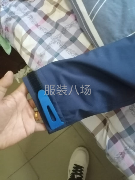 承接压胶冲锋衣，羽绒服，防晒服，棉衣-第3张图片