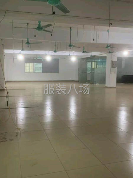 大石服装集中地5楼530方，原服装厂退出，现成水电装修-第2张图片