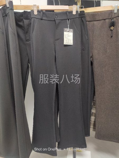 工厂直供中老年款爆款喇叭裤-第2张图片