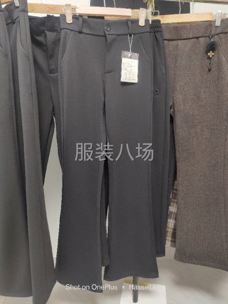 工厂直供中老年款爆款喇叭裤-第3张图片