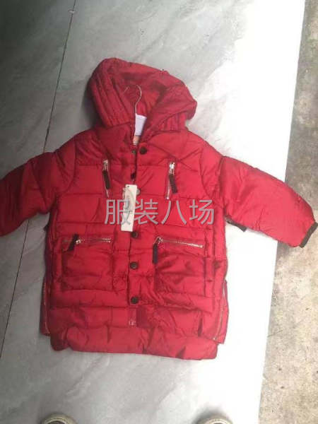 品牌童装，几千件，基本厚款，全清几块钱，需要联系。-第8张图片